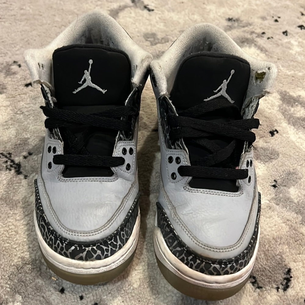 Air Jordan 3 Retro BG 'Wolf Grey'